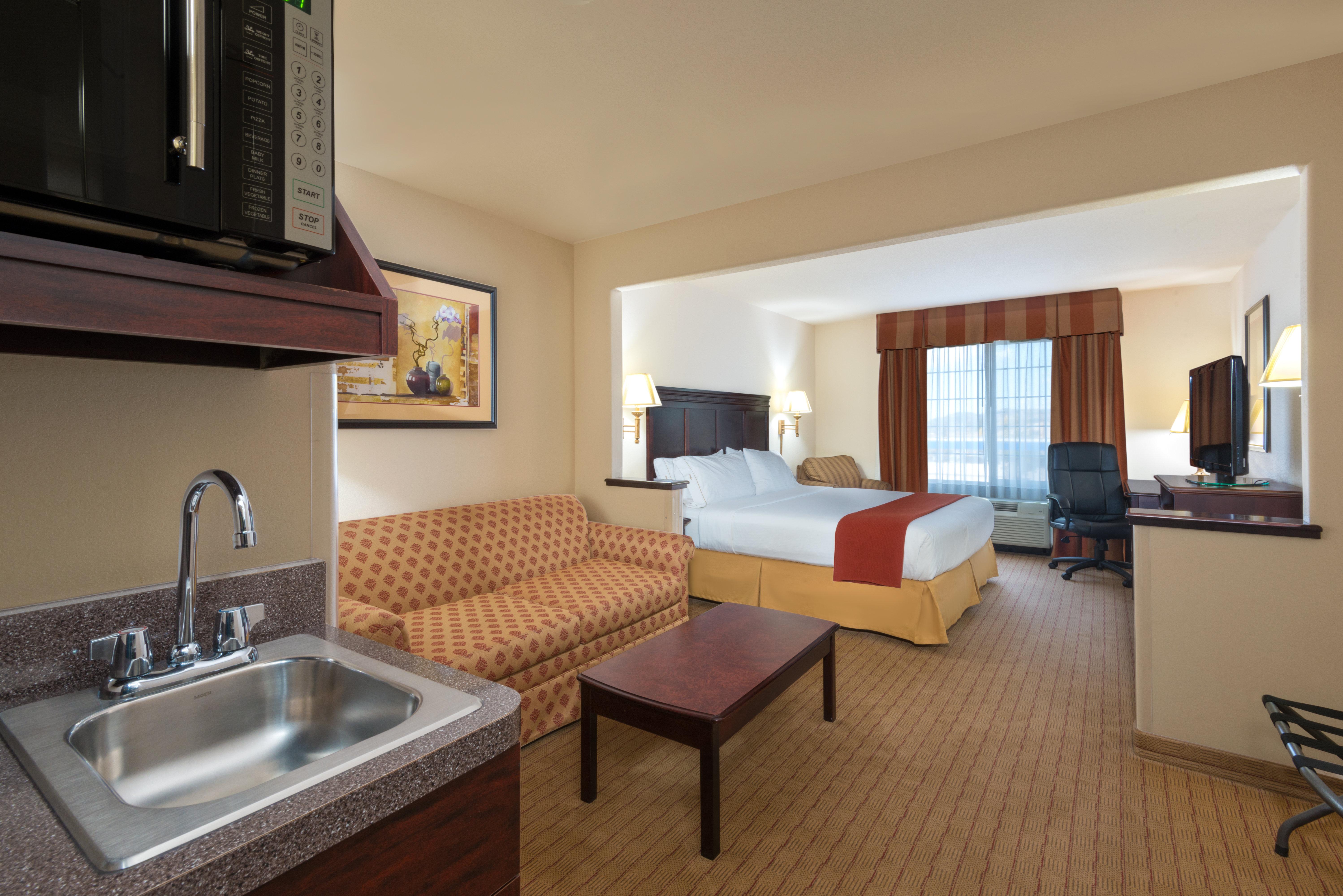 Holiday Inn Express Hotel & Suites Evanston By Ihg Exterior foto